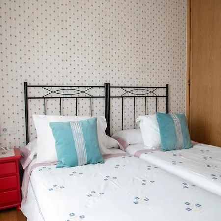 Charming House In Teo With Balcony And Parking Included