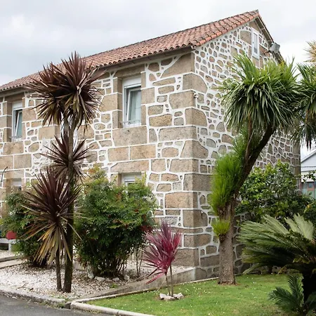 Charming House In Teo With Balcony And Parking Included * Rua De Francos